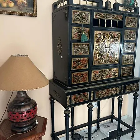 Alyana אכסניה