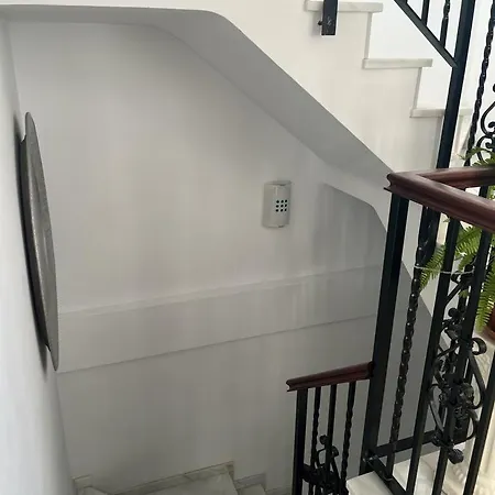 Hostel Alyana