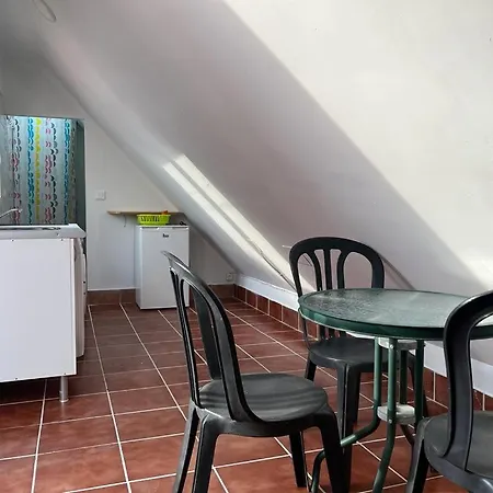 Alyana Hostel *